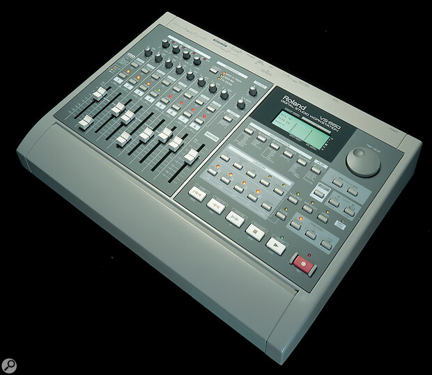 Roland VS880 & VS8F1